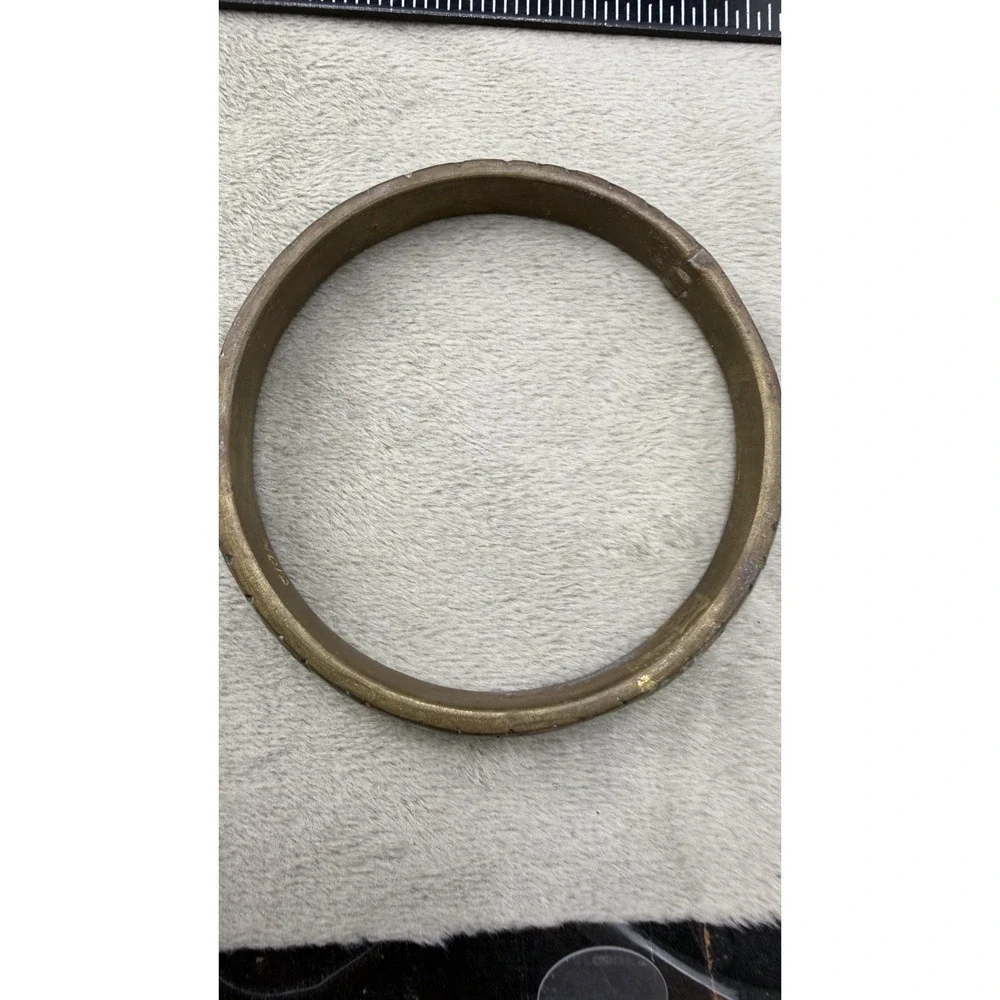 Vintage Bangle Bracelet Gold Tone Crushed Stone‎ 8